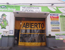 fachada abierto neumaticos europal Palencia